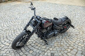 Harley Davidson FXSE softail Breakout - 2