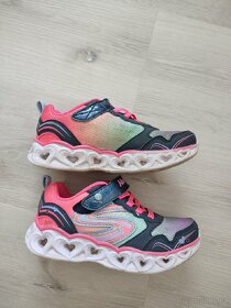 Dívčí svítící boty Skechers Heart lights, vel. 30 - 2