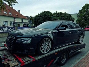 Vůz na náhradní díly Audi A8 D4 4H sedan 2010 CDSB MXX LZ9Y - 2