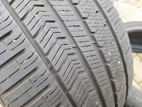 Zimni pneu Vredestein 245/40 r18 - 2