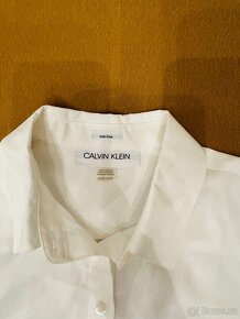 CALVIN KLEIN bílá košile vel. XS - 2