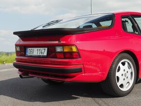 Porsche 944 S2 Coupe - nova STK - 2