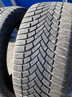 Zimní pneu 235/45 R18 98V Bridgestone 5,5-6mm - 2