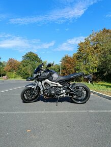 Yamaha MT09 - 2