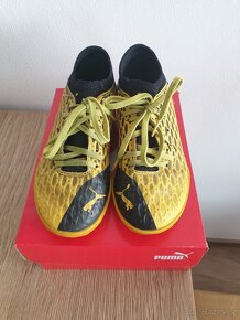 Fotbalová obuv zn. PUMA Ultra Yellow-Black č. 33 - 2