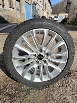 R17" Alu kola 5x112 7,5jx17 et54 90% pneu - 2