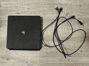 Ps4 slim plus 6 her 1000gb - 2