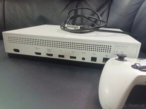 XBOX One S, ovladač a napájecí kabel, 1000 GB - 2