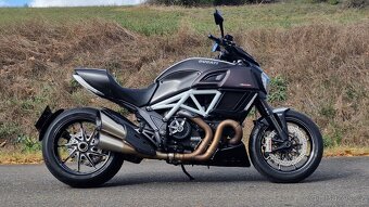 Ducati Diavel Carbon + Strada cestovní paket - 2