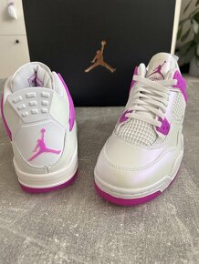 Air Jordan 4 Retro.  Hyper Violet - 2