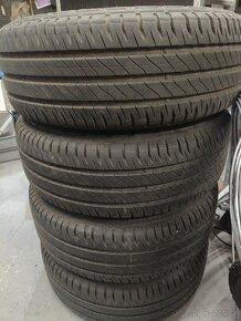 Prodám kompletní dodávkové pneu na discích - 2