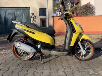 Piaggio Carnaby 125 - 2