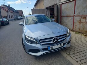 Neježděný Mercedes - 2