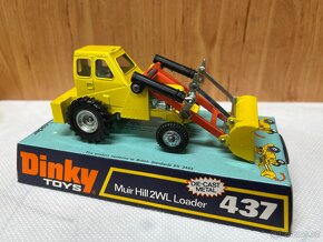 Dinky Toys Bagřík - 2