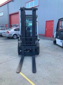 Starší dieselový vozík Unicarriers DX25 - 2