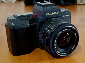 YASHICA 230 AF (Yashica Lens 35-70mm Kyocera) - 1987 - 2