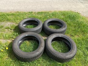 Zimní pneu Nokian 205/60 R16 96H XL - 2