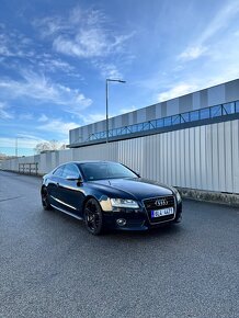 Audi A5 3.0tdi quattro manuál - po servisu - 2