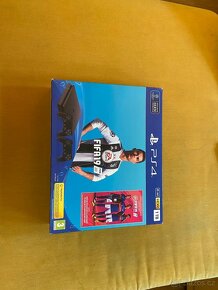 Playstation 4, 2x ovladač, komplet kabely, orig. krabice - 2