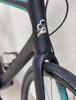 COLNAGO V3 SRAM Rival AXS 2x12 - NOVÉ - 2