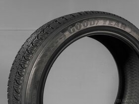 GOODYEAR UG8 PNEUMATIKY R17 ZIMNÍ 205/45/17 88V, 2KS (955T) - 2