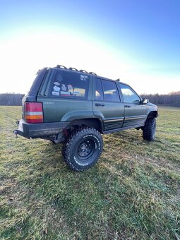 Jeep grand Cherokee 5.2 V8 - 2