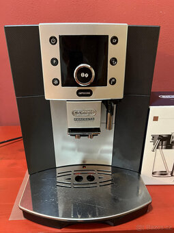 Kávovar De'Longhi ESAM 5500 Perfecta - TOP STAV - 2