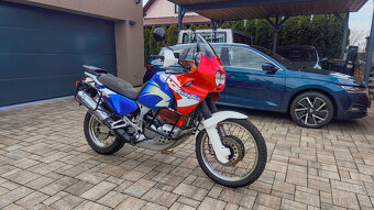 Honda XRV 750 Africa Twin RD07 - 2