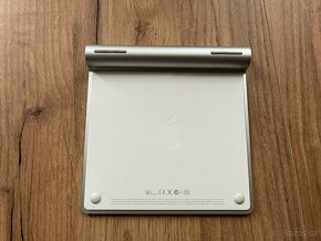 Apple Magic Trackpad první generace - 2