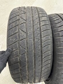 Zimní Pneu 225/40 r18 - 2