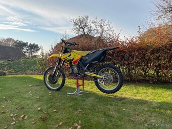 Suzuki RM 125 - 2