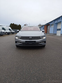 VW PASSAT B8 HIGHLINE ACC,NAVI,TAŽNÉ,ALCANTRA atd - 2