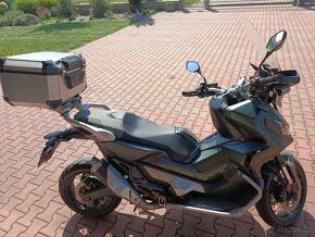 Honda x-adv 750 - 2