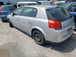 Opel Signum 2004 2,2DTI DILY z VOZU - 2