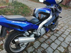 Yamaha thunderace 1000r - 2