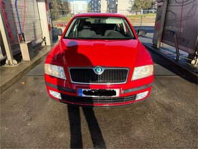 Škoda Octavia II tour 2011 1.6i - 2