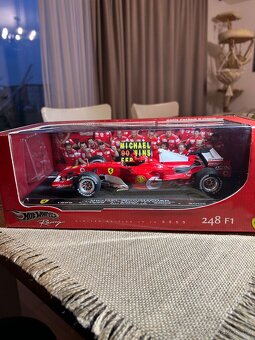 Ferrari 248 F1 1:18 - 2