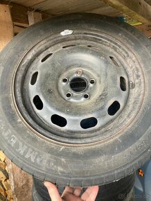 Plechové disky 15” s pneu 195/65 R15 - 2