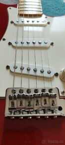 Fender Stratocaster 1995-96 - 2