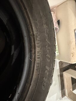 Sada 4ks letních pneu Pirelli 23550 r19 - 2