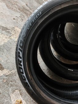 PIRELLI SCORPION 255/45 R19 letni - 2