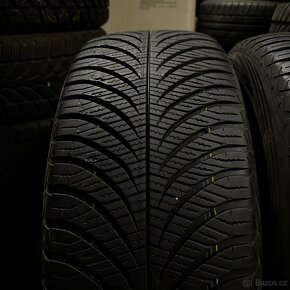 2ks pneu GoodYear 215/55/17 94V - 2