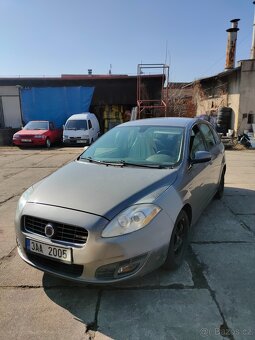 Fiat Croma 1.9 JTD 8V - 2