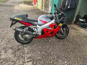 Gsxr 600 srad - 2