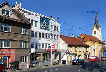 Pronájem kanceláře v centru Zlína s parkováním - 2