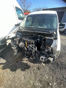 Prodám na dily 2x VW caddy 2004 - 2