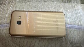 Galaxy A3 zlatý - 2