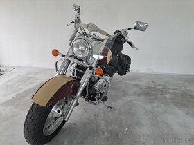 Suzuki VL 1500 Intruder - 2