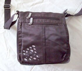 Crossbody KABELKA 26x27cm nastavitelná - 2