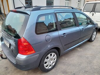 Peugeot 307 kombi 1,6 - 80 kw benzín - 2